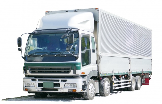 ヤマト運輸のトラックは種類が豊富 クロネコヤマトで働く際に必要な免許と取得時の注意点 Driverhacker ドライバーハッカー